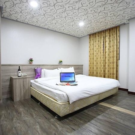 心園生活旅店 Xin Yuan Hotel Hsinchu Habitación foto